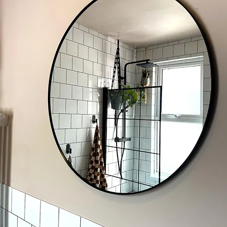Elegant And Eclectic Near Ashton Gate