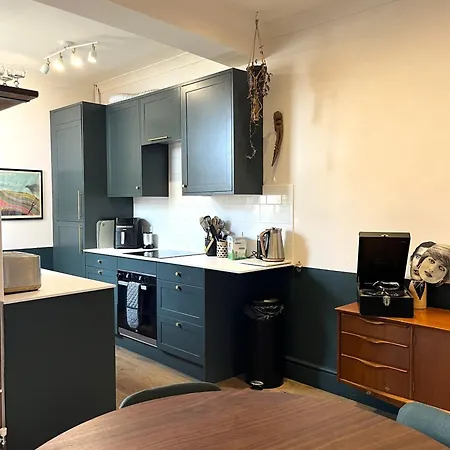 Elegant And Eclectic Near Ashton Gate Μπρίστολ
