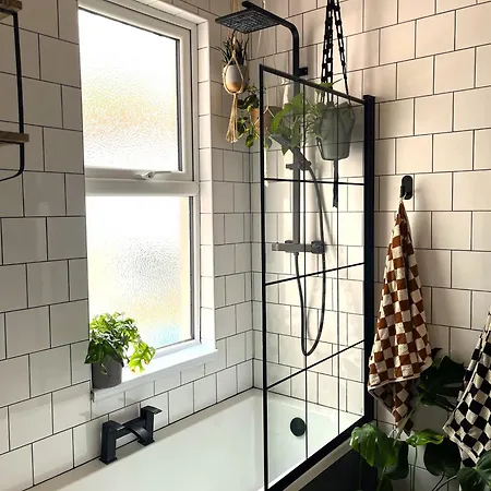 Elegant And Eclectic Near Ashton Gate Bristol